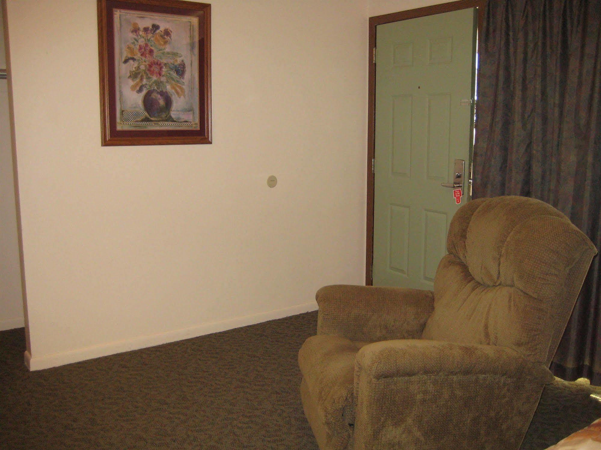 ולנטיין Trade Winds Motel מראה חיצוני תמונה